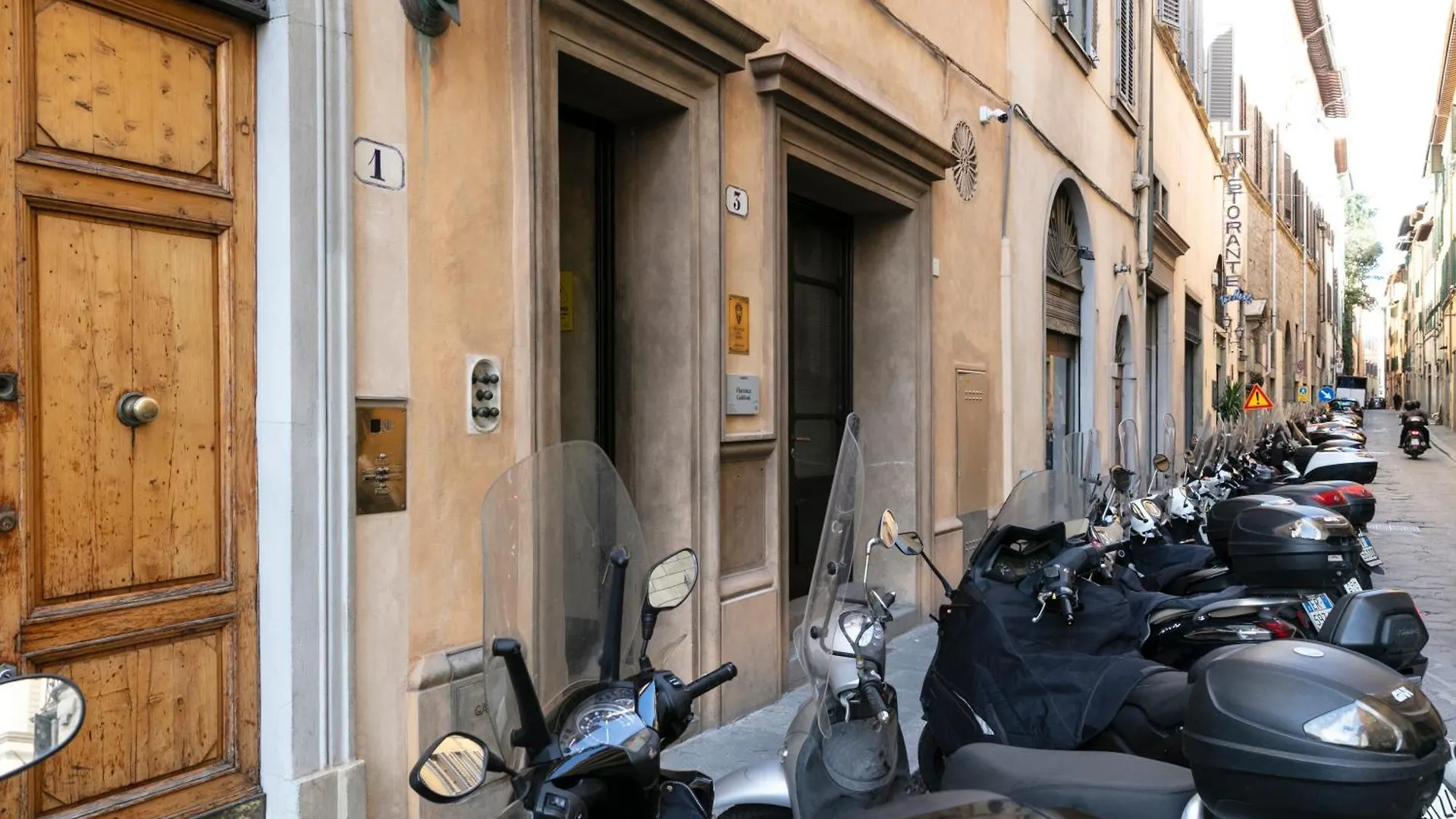 Numa Florence Palazzo Moro 0*,